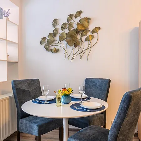 Apartment Luxury - Soarelui 10 *